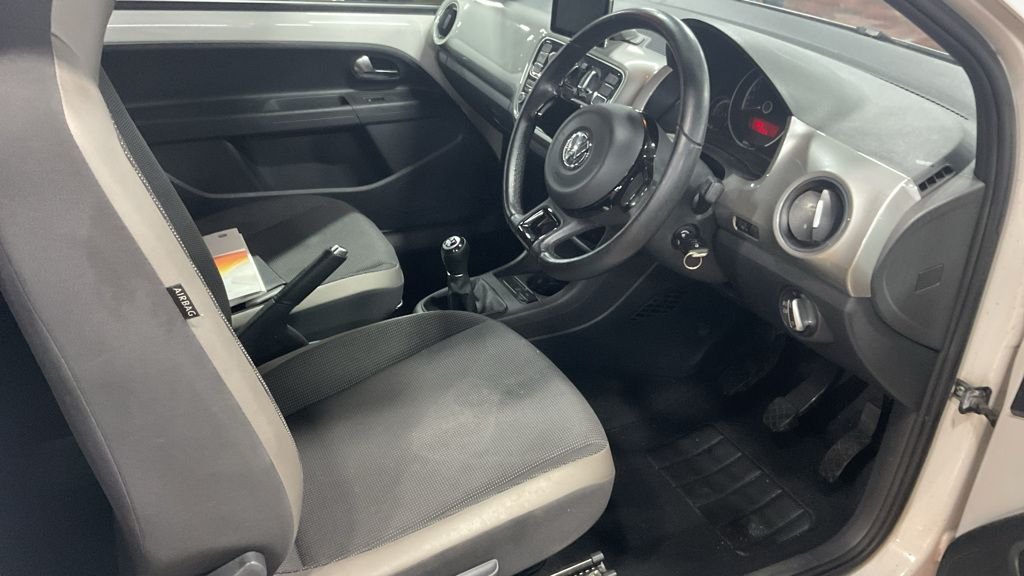 Used Volkswagen up! 2015 for sale - 77236482: Photo 8
