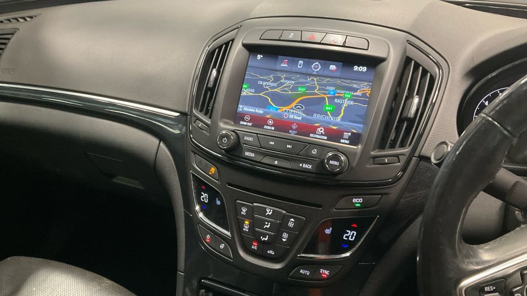 Used Vauxhall Insignia 2016 for sale - 77236365: Photo 9