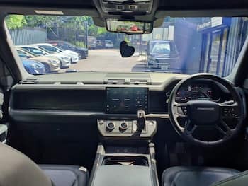 Used Land Rover Defender 2023 for sale - 79708162: Photo