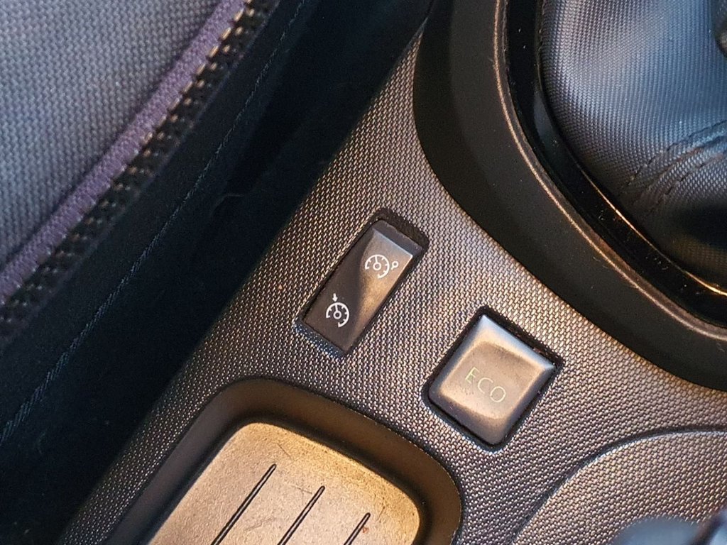 Used Renault Captur 2014 for sale - 77236670: Photo 21