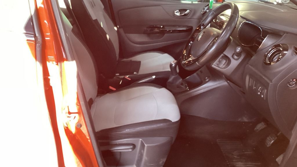 Used Renault Captur 2014 for sale - 77236670: Photo 8