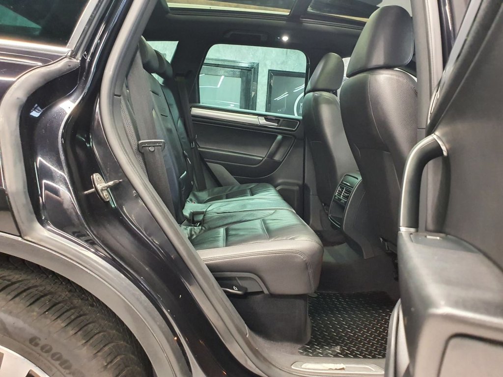 Used Volkswagen Touareg 2017 for sale - 76333863: Photo 22