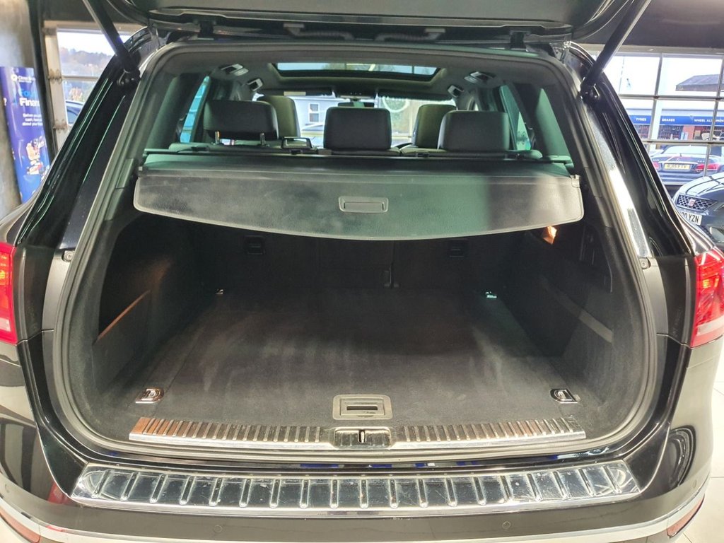 Used Volkswagen Touareg 2017 for sale - 76333863: Photo 25