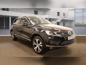 Used Volkswagen Touareg 2017 for sale - 76333863: Photo