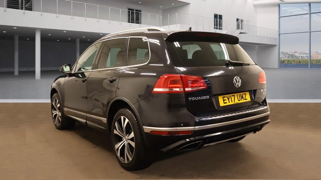Used Volkswagen Touareg 2017 for sale - 76333863: Photo 3