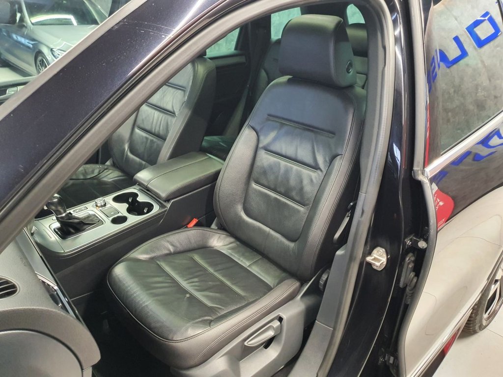 Used Volkswagen Touareg 2017 for sale - 76333863: Photo 31