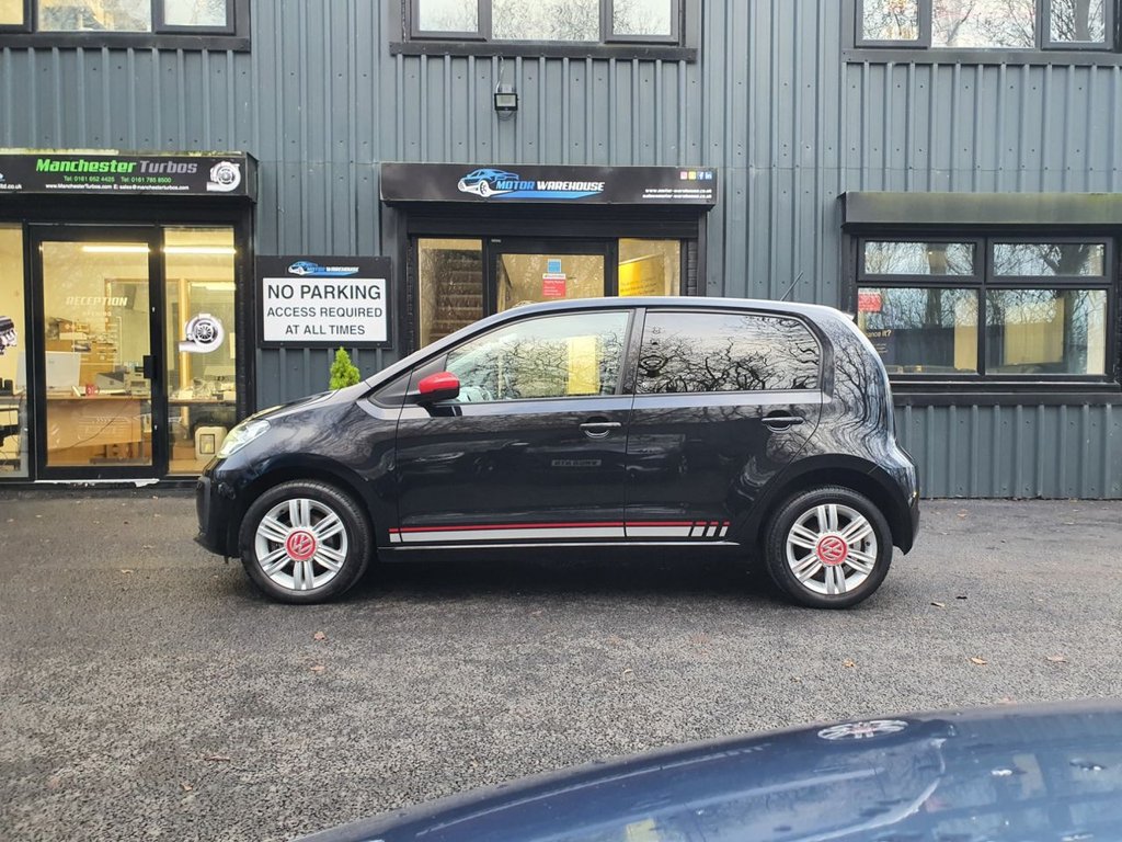 Used Volkswagen up! 2017 for sale - 77236357: Photo 2