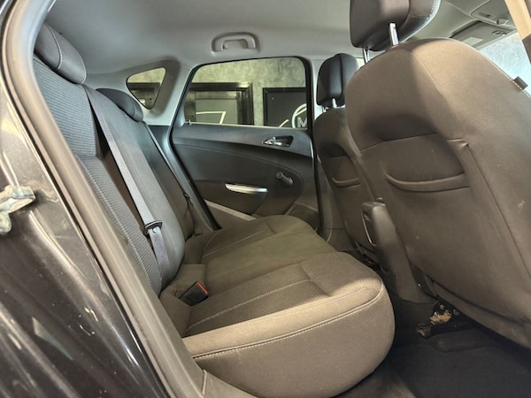 Used Vauxhall Astra 2012 for sale - 75272011: Photo 20