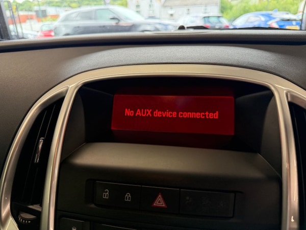 Used Vauxhall Astra 2012 for sale - 75272011: Photo 38
