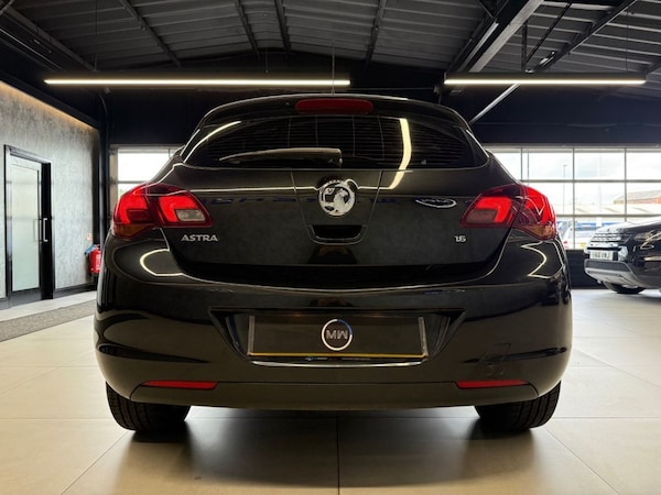 Used Vauxhall Astra 2012 for sale - 75272011: Photo 7
