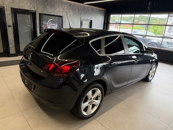 Used Vauxhall Astra 2012 for sale - 75272011: Photo 9