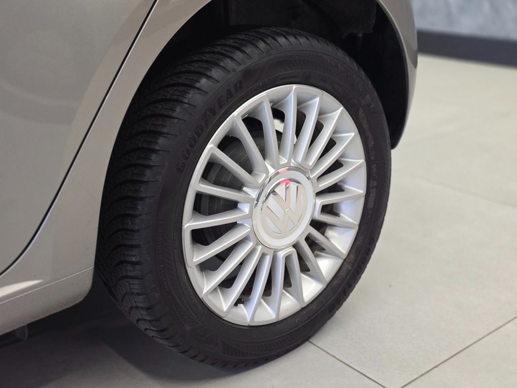 Used Volkswagen up! 2015 for sale - 76923310: Photo 14