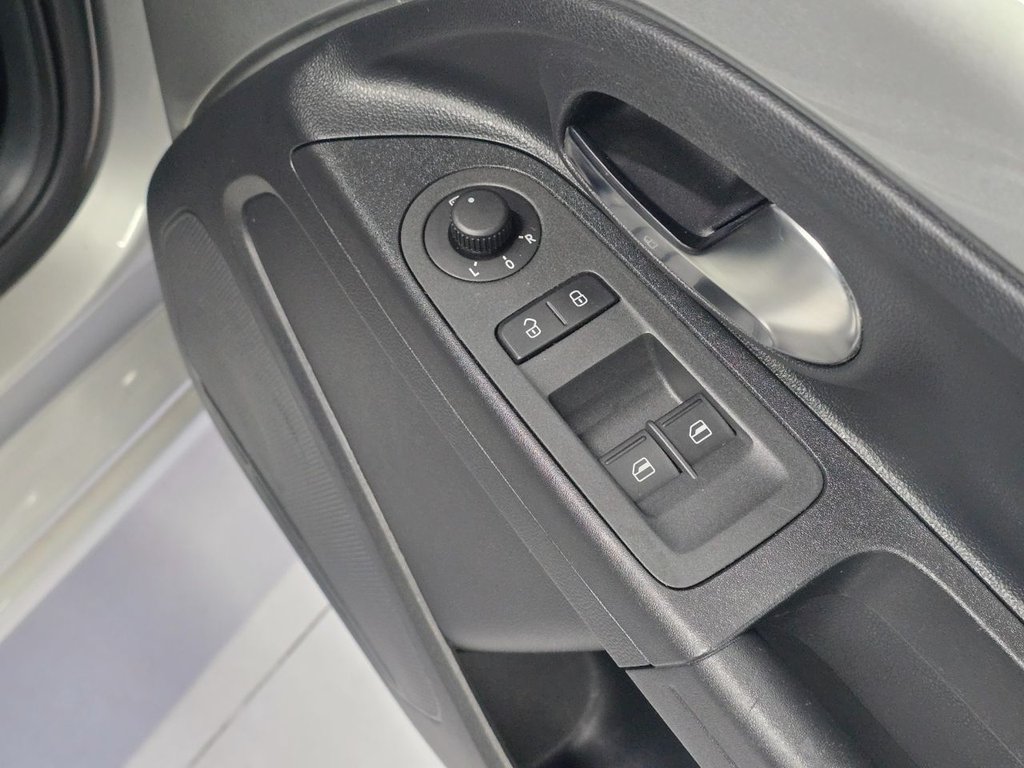 Used Volkswagen up! 2015 for sale - 76923310: Photo 33