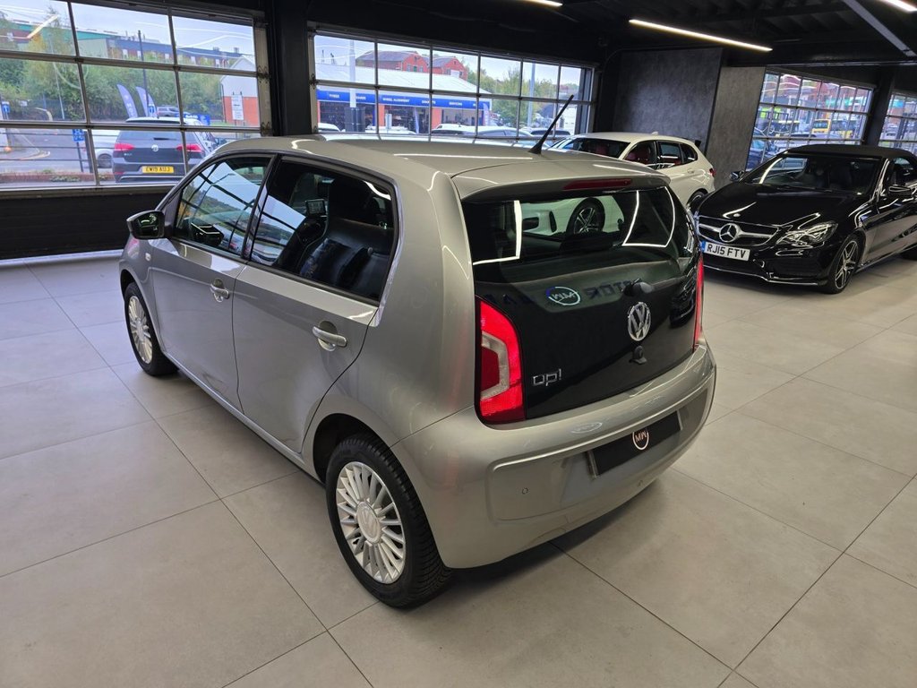 Used Volkswagen up! 2015 for sale - 76923310: Photo 4