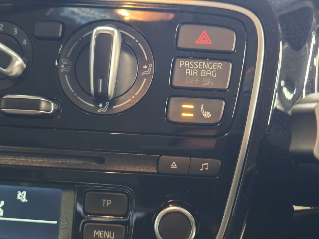 Used Volkswagen up! 2015 for sale - 76923310: Photo 40