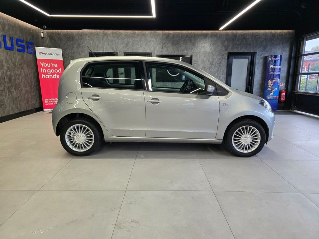 Used Volkswagen up! 2015 for sale - 76923310: Photo 9