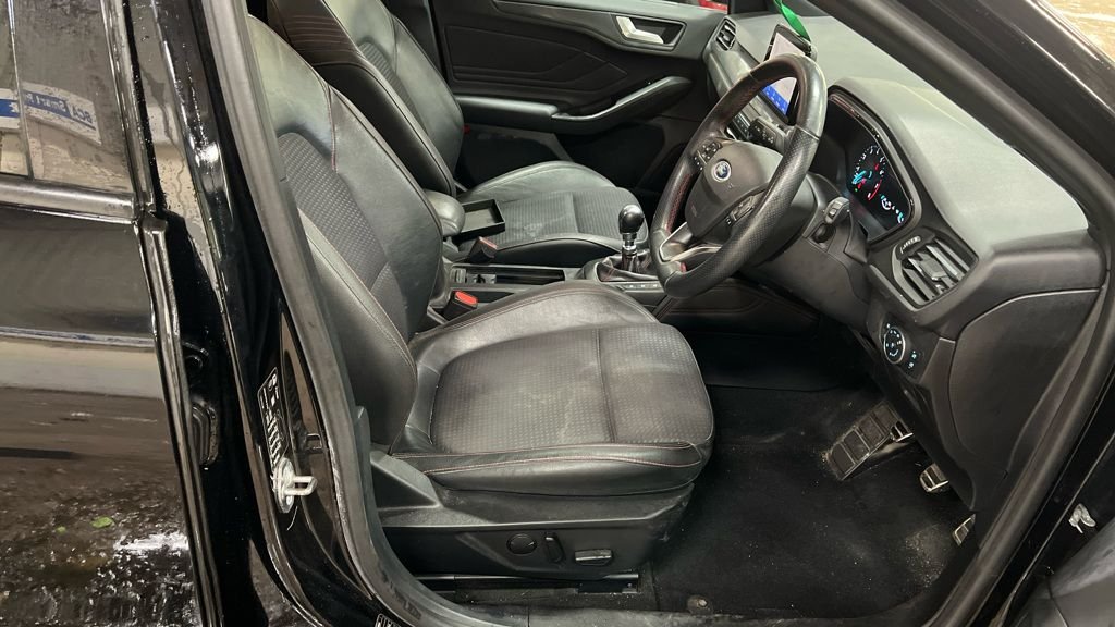 Used Ford Focus 2020 for sale - 77236369: Photo 9