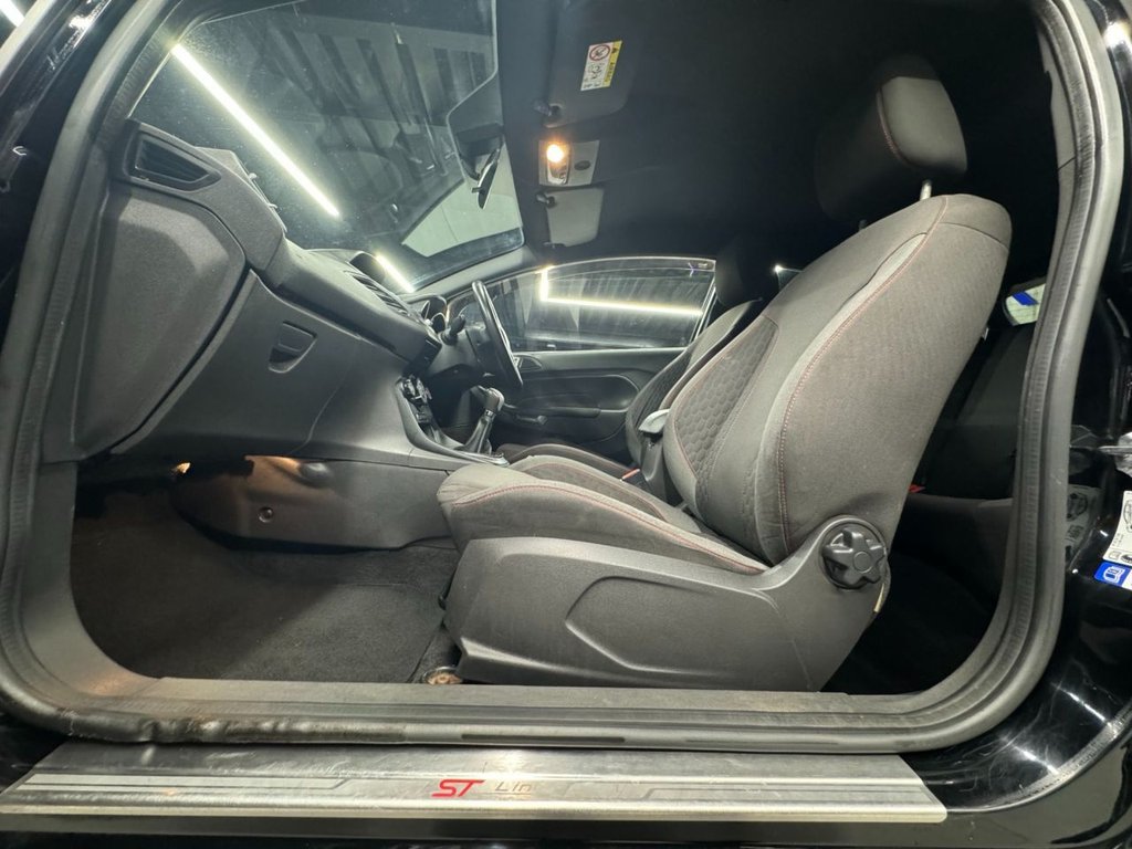 Used Ford Fiesta 2016 for sale - 76655201: Photo 22