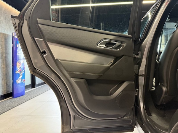 Used Land Rover Range Rover Velar 2018 for sale - 75272058: Photo 28