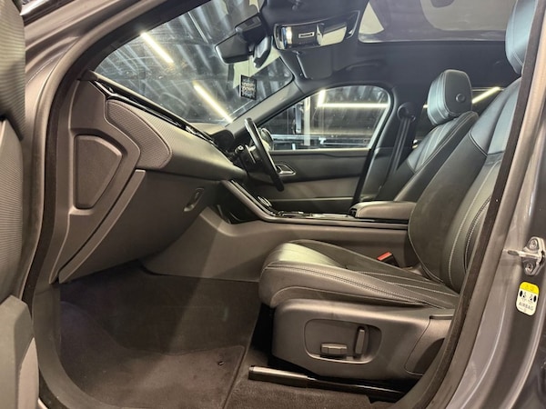 Used Land Rover Range Rover Velar 2018 for sale - 75272058: Photo 33