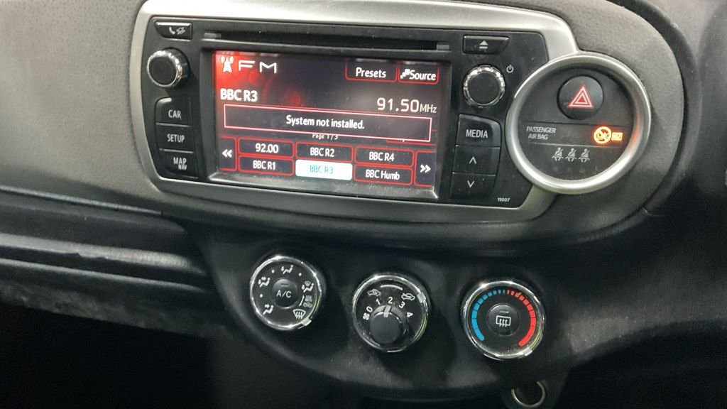 Used Toyota Yaris 2013 for sale - 77236667: Photo 9