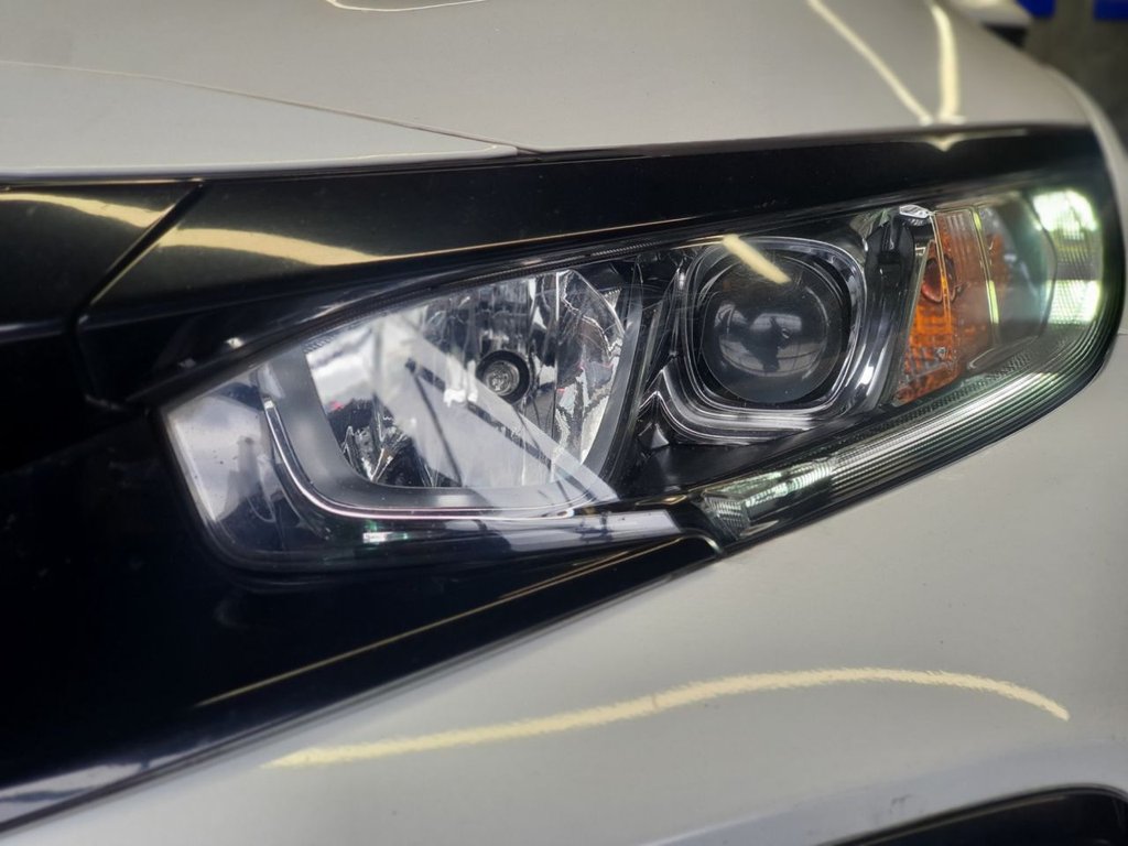 Used Honda Civic 2017 for sale - 76454061: Photo 16