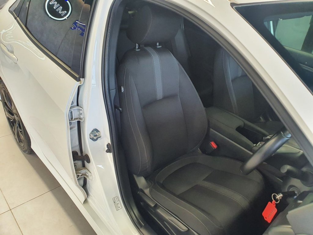 Used Honda Civic 2017 for sale - 76454061: Photo 22