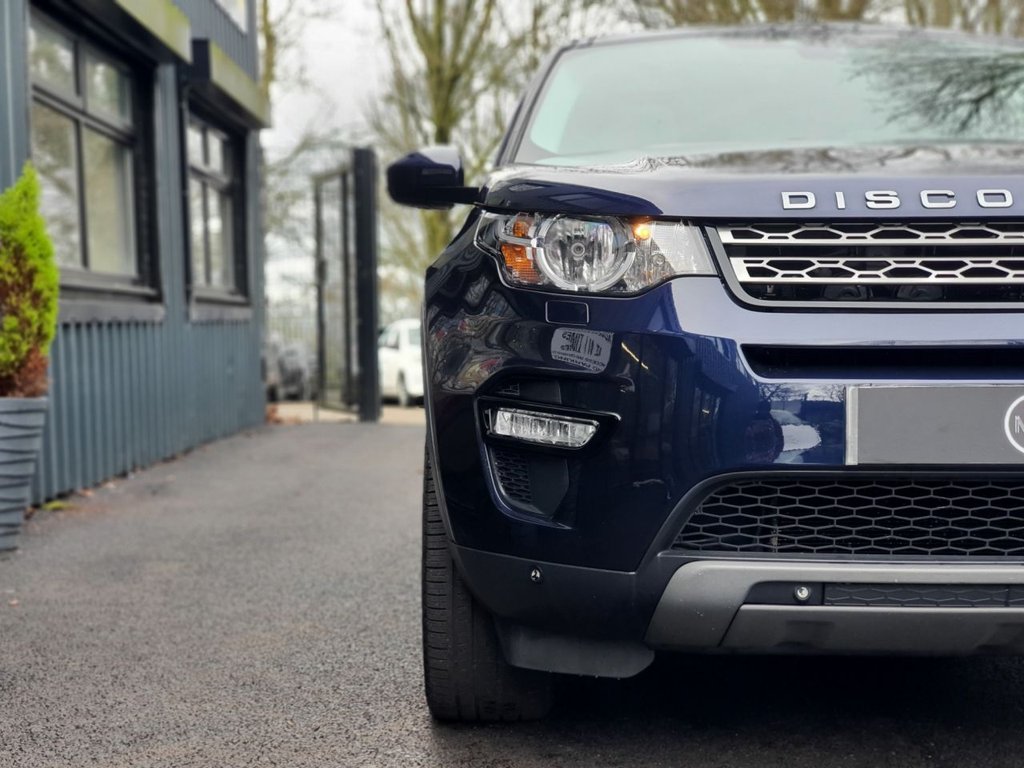 Used Land Rover Discovery Sport 2016 for sale - 77621187: Photo 11