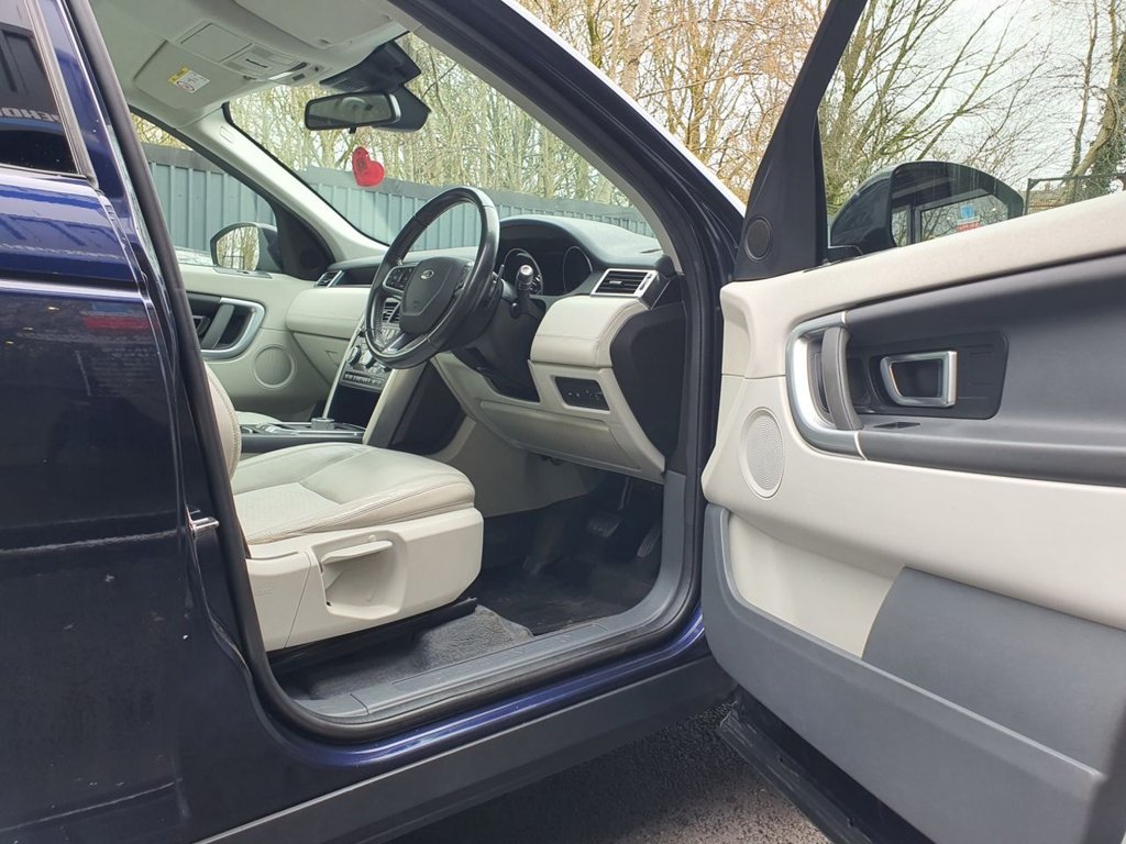 Used Land Rover Discovery Sport 2016 for sale - 77621187: Photo 12