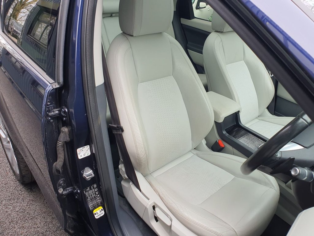 Used Land Rover Discovery Sport 2016 for sale - 77621187: Photo 13