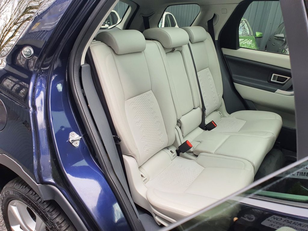 Used Land Rover Discovery Sport 2016 for sale - 77621187: Photo 15