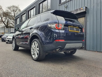 Used Land Rover Discovery Sport 2016 for sale - 77621187: Photo