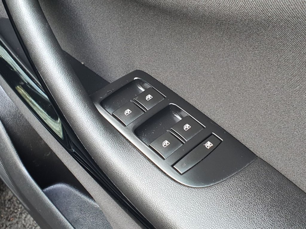 Used Vauxhall Zafira 2015 for sale - 77463690: Photo 22