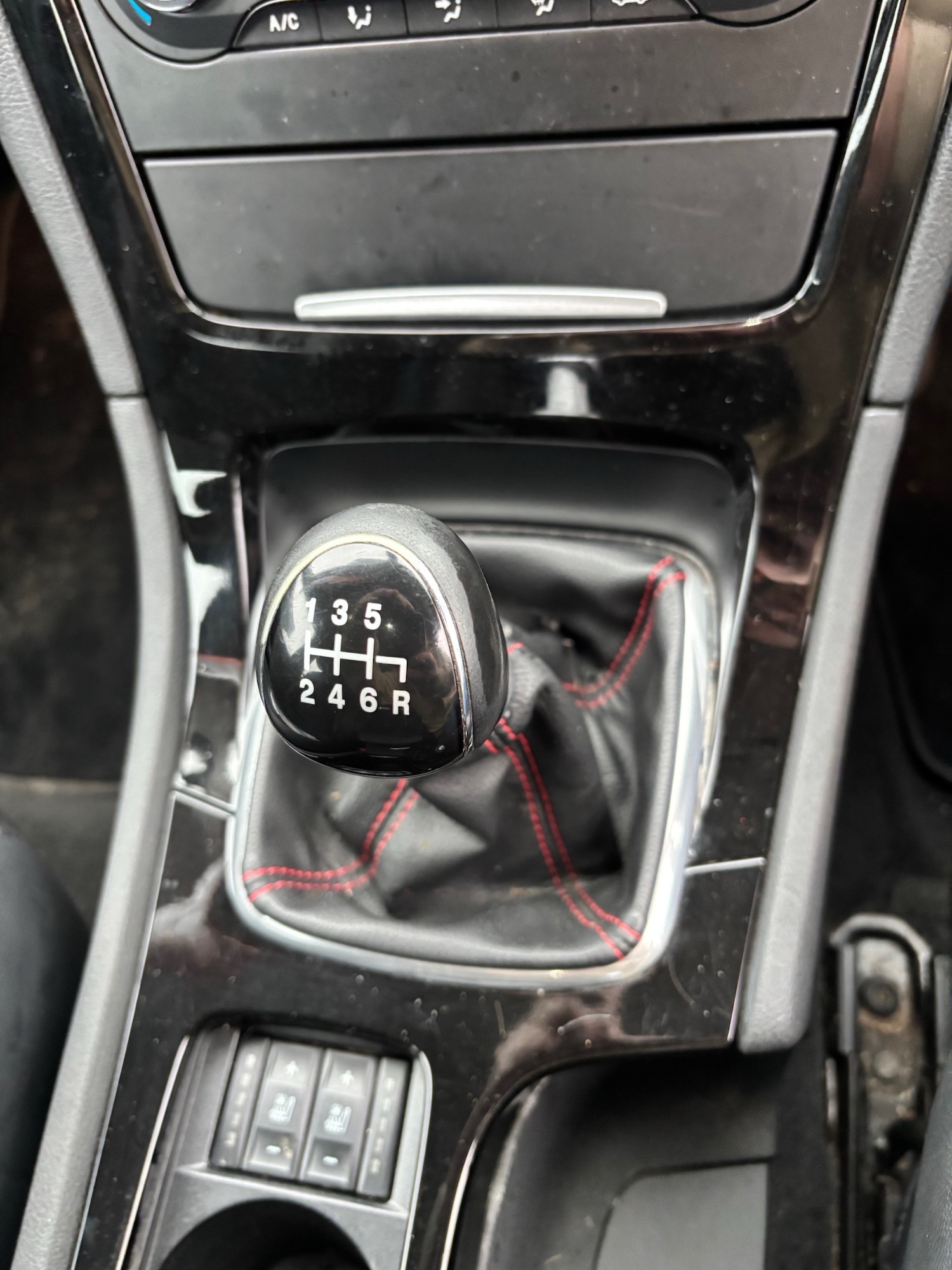 Used Ford Mondeo 2011 for sale - 77380749: Photo 27