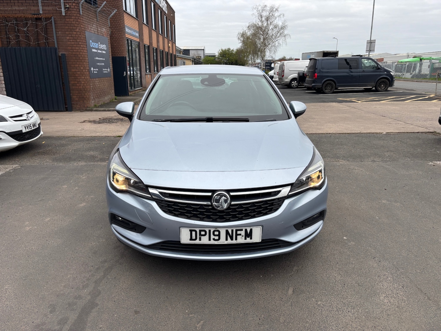 Used Vauxhall Astra 2019 for sale - 78090415: Photo 2