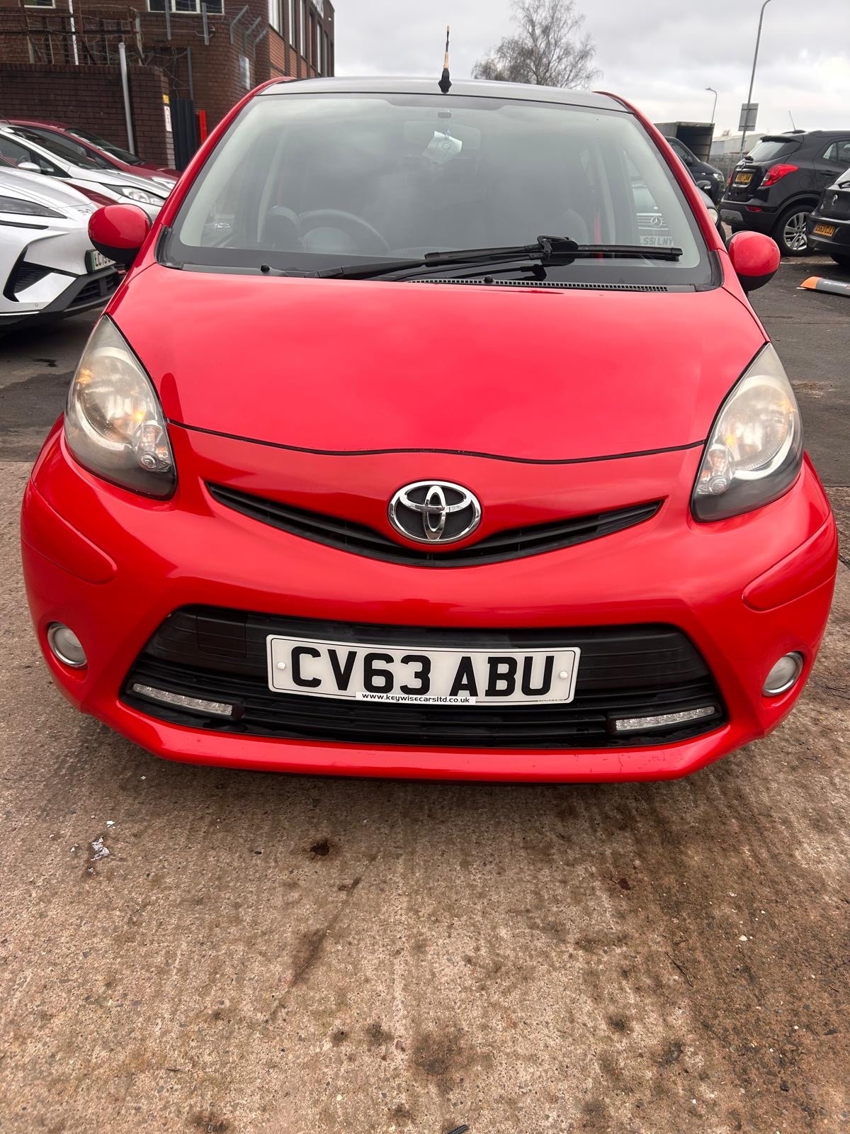 Used Toyota AYGO 2013 for sale - 77379528: Photo 1