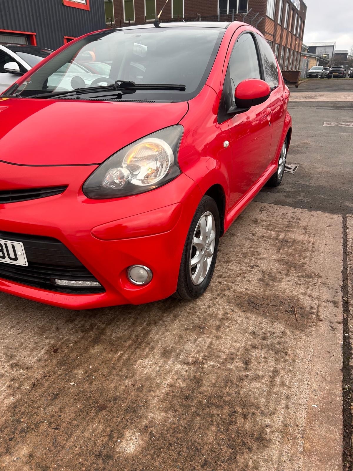 Used Toyota AYGO 2013 for sale - 77379528: Photo 10