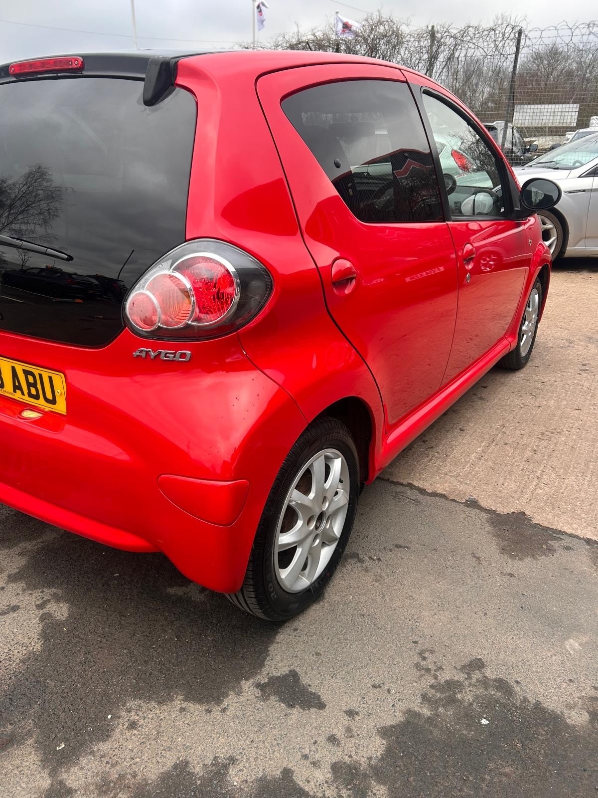Used Toyota AYGO 2013 for sale - 77379528: Photo 3