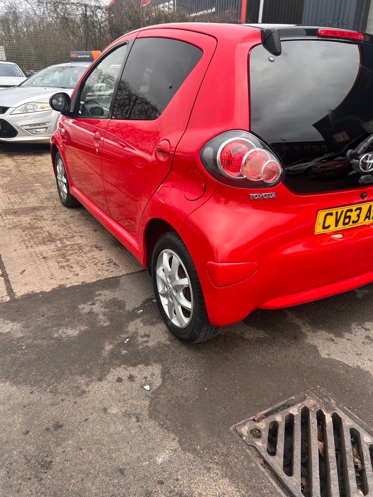 Used Toyota AYGO 2013 for sale - 77379528: Photo 4