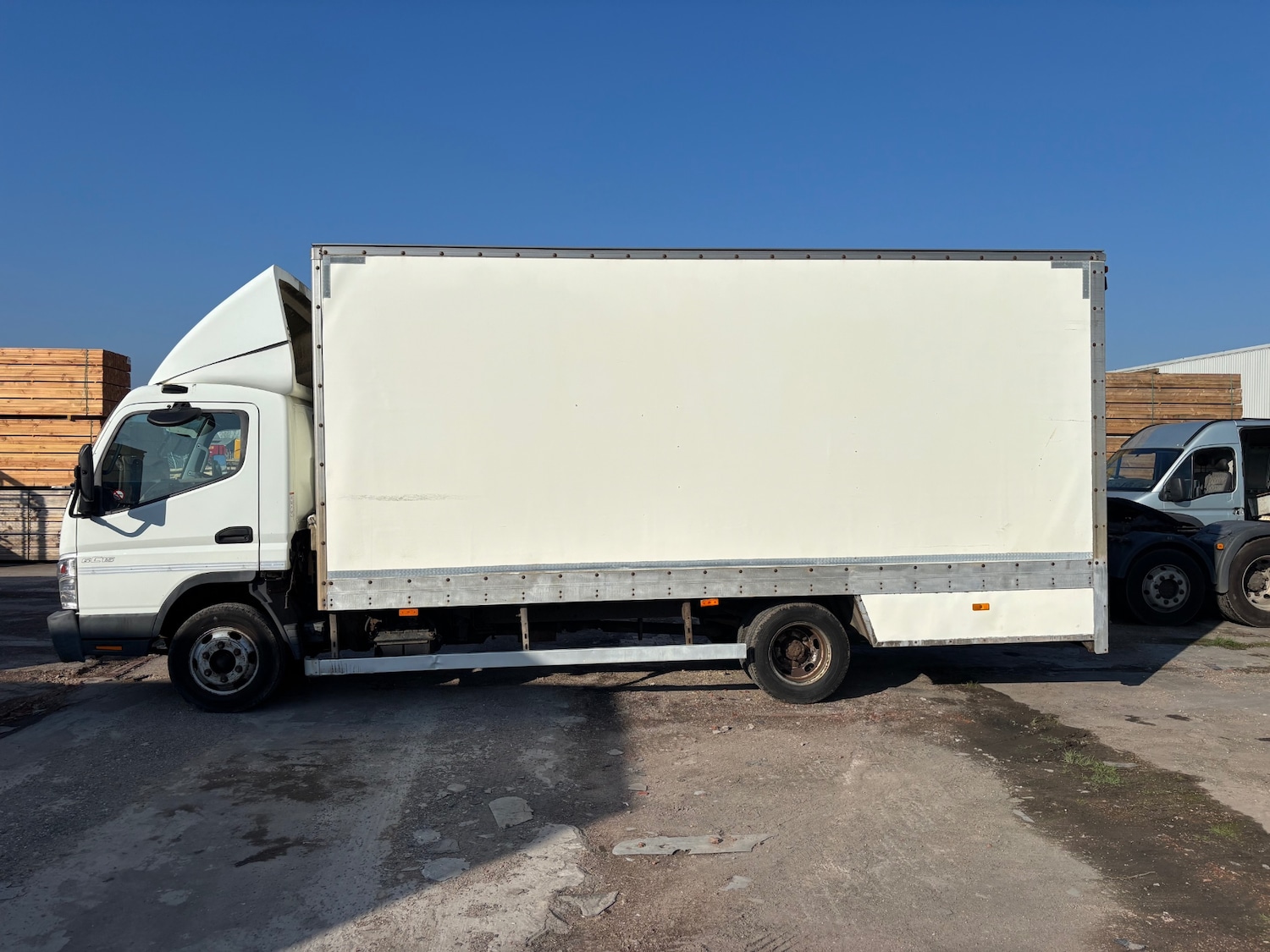 Used Mitsubishi Canter 2011 for sale - 77774504: Photo 4