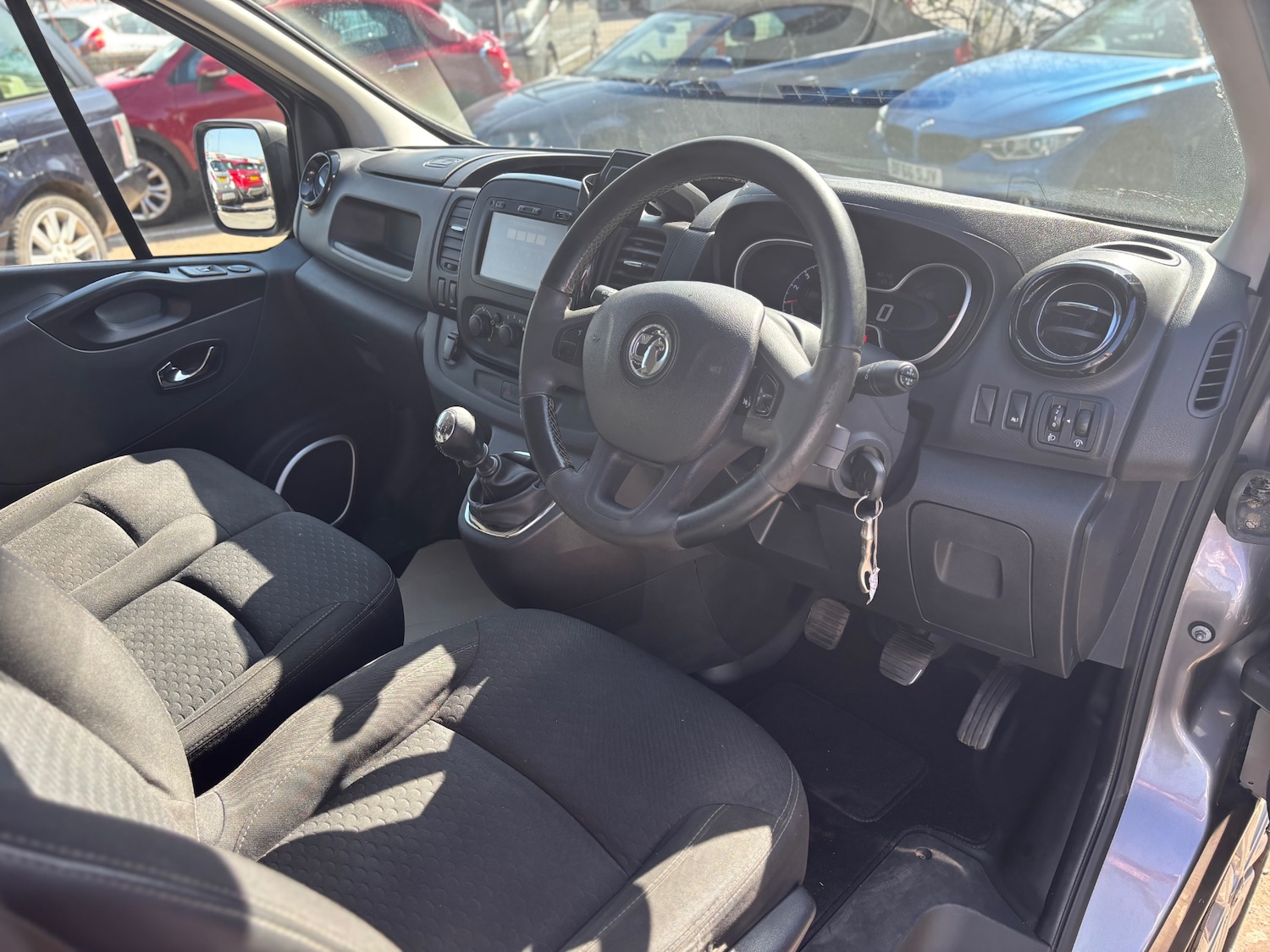 Used Vauxhall Vivaro 2017 for sale - 78178278: Photo 11