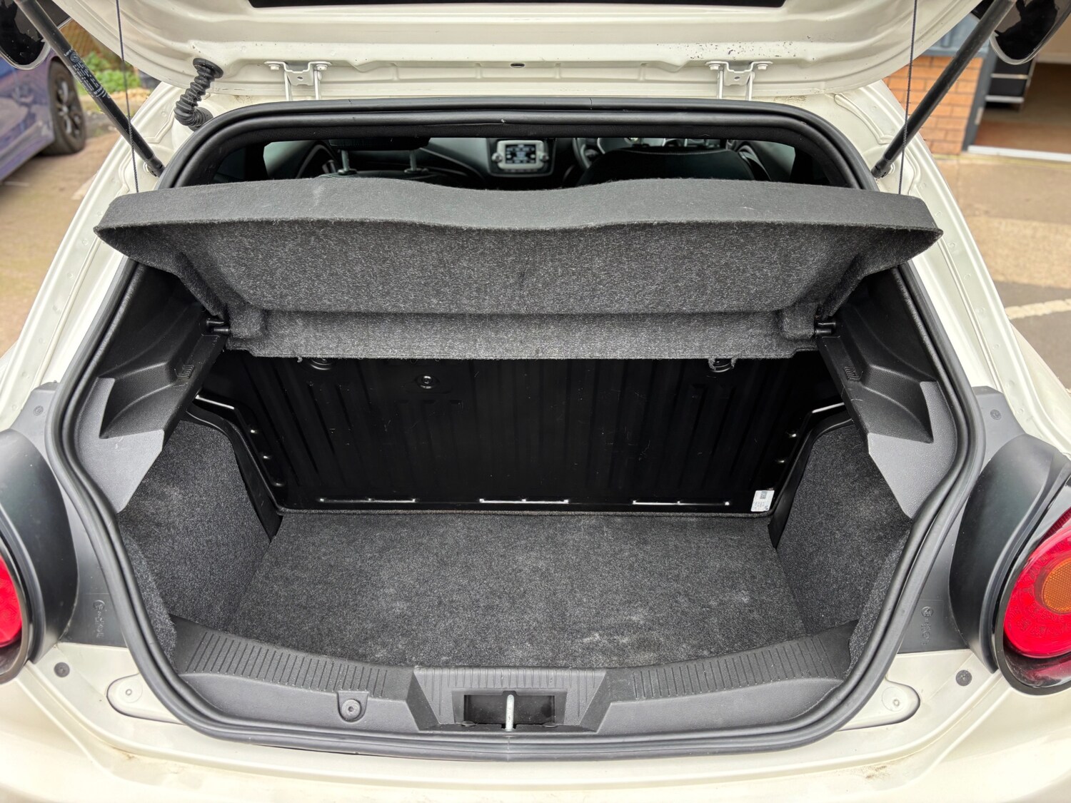 Used Alfa Romeo MiTo 2015 for sale - 78177179: Photo 8