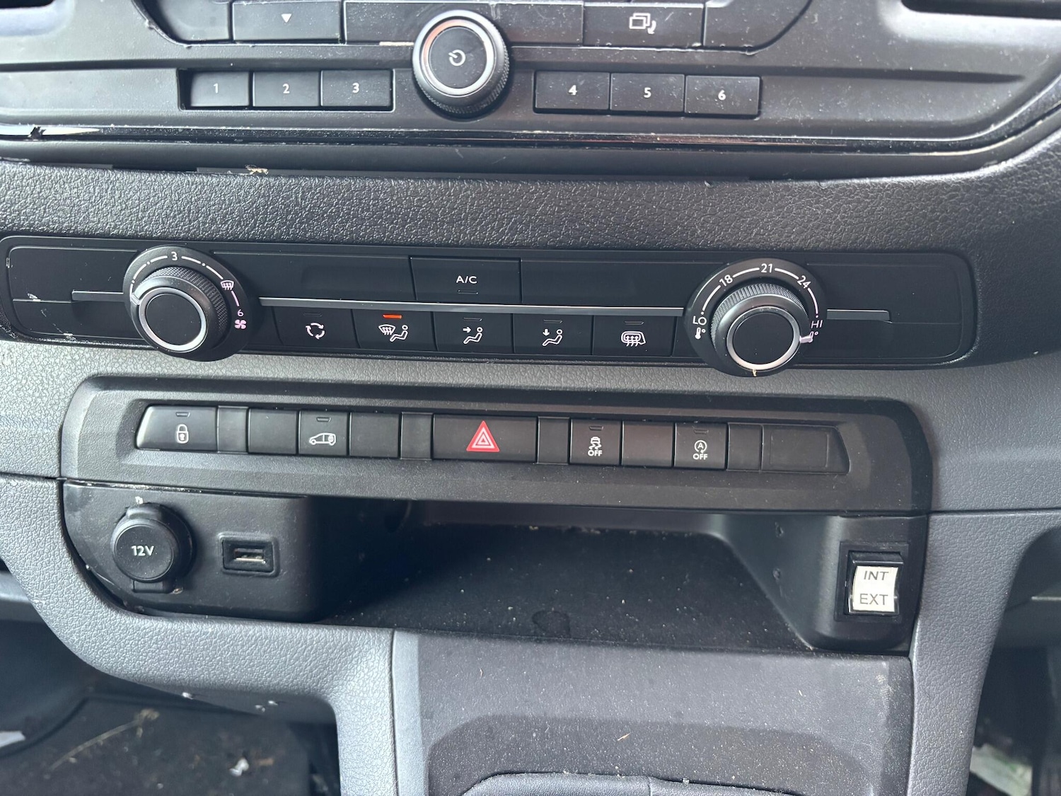 Used Vauxhall Vivaro 2021 for sale - 77155957: Photo 14