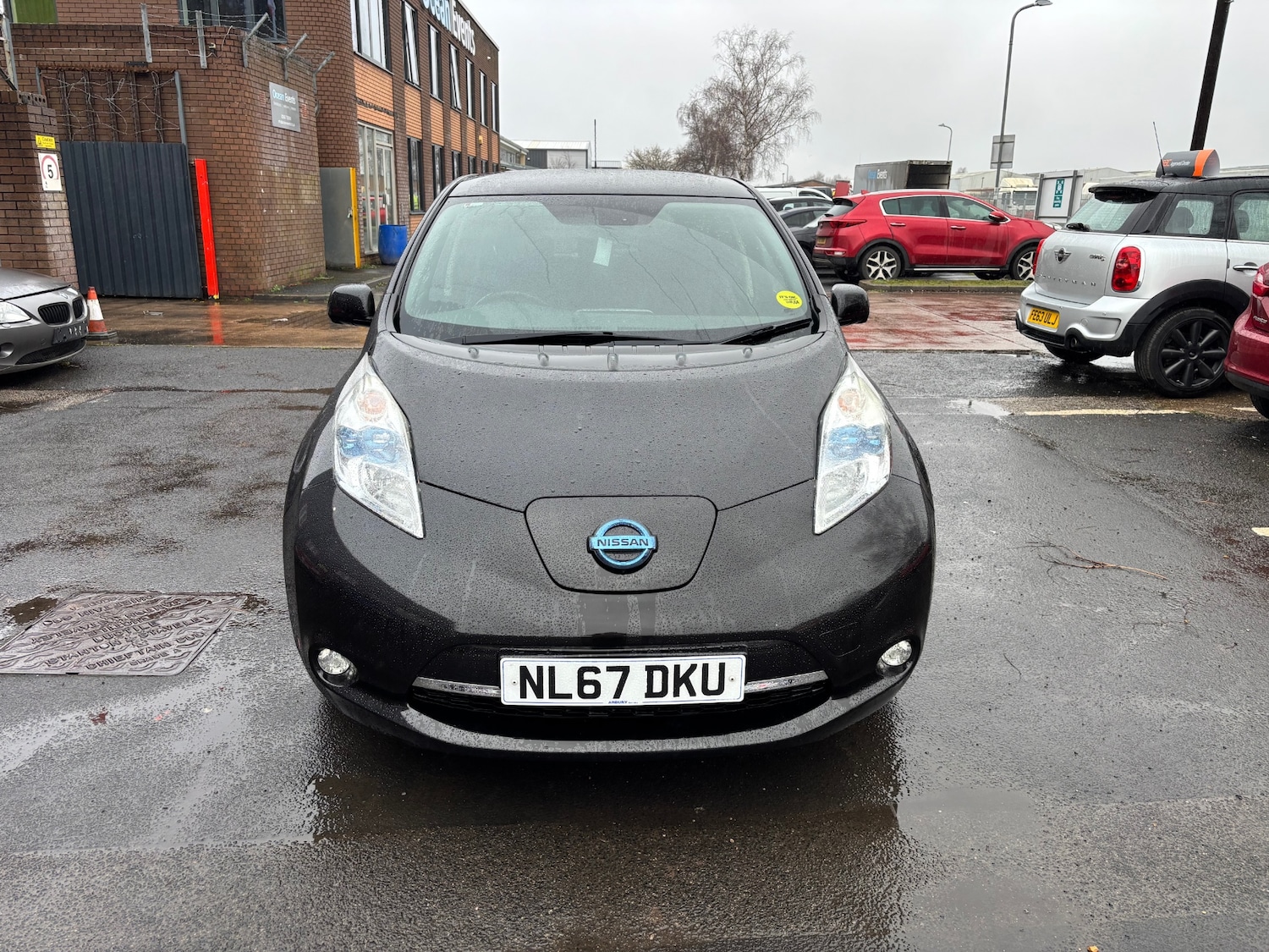 Used Nissan Leaf 2017 for sale - 77689595: Photo 2