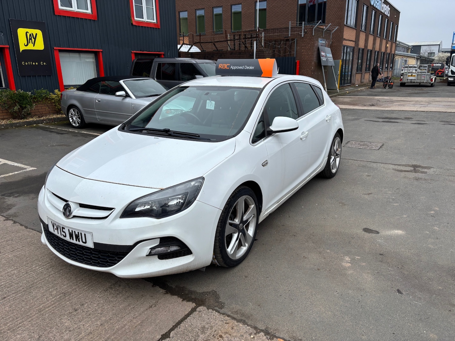 Used Vauxhall Astra 2015 for sale - 77801995: Photo 3