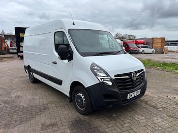 Vauxhall Movano feature image