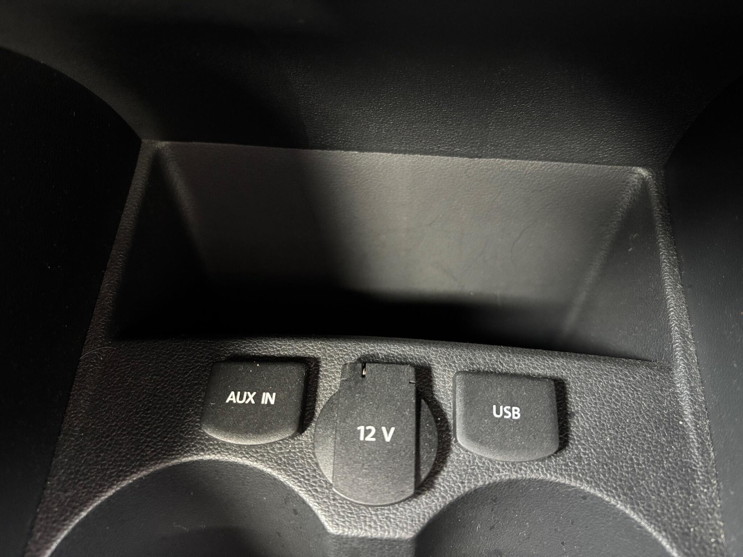 Used Volkswagen Polo 2015 for sale - 77155705: Photo 23