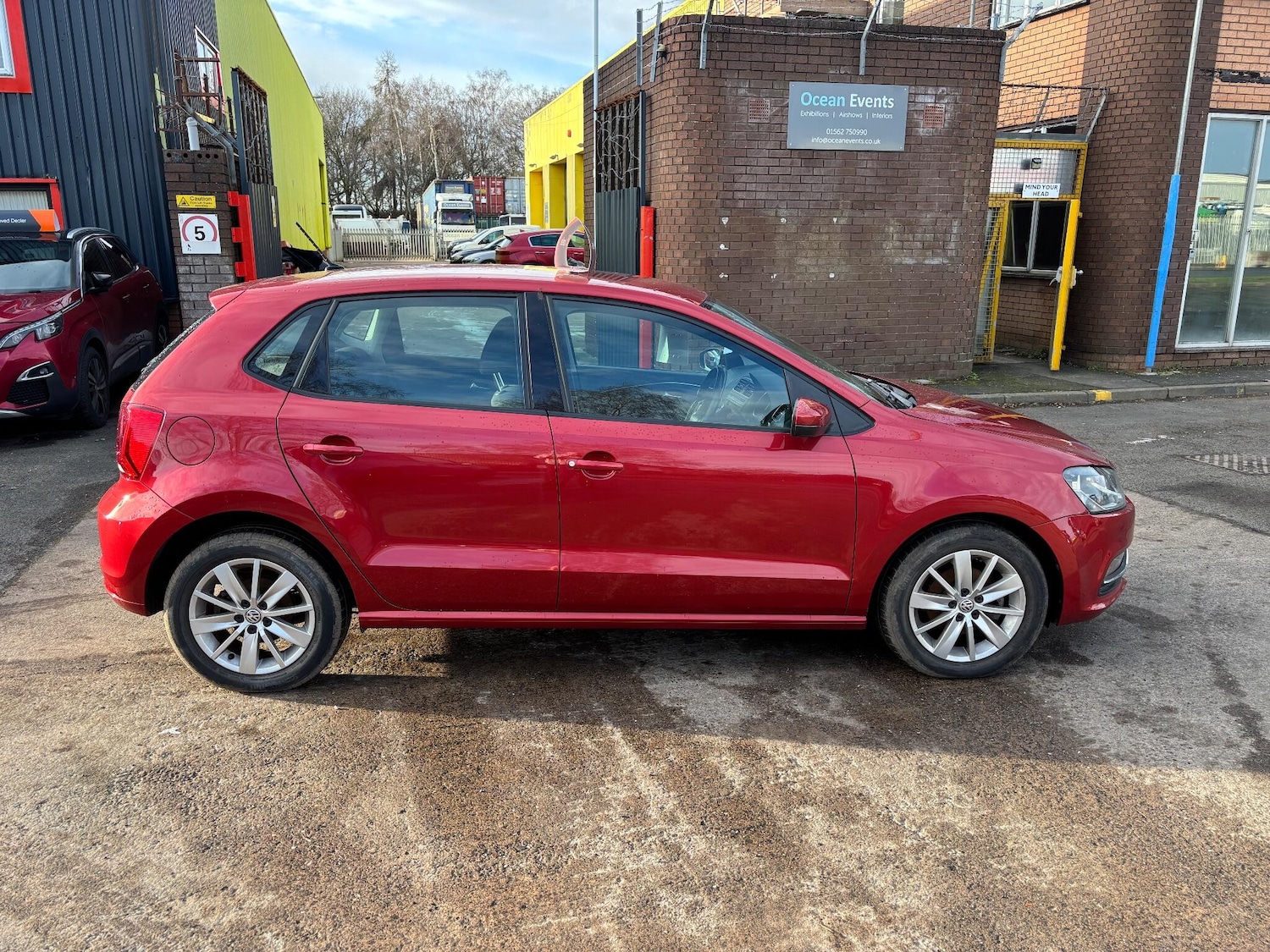Used Volkswagen Polo 2015 for sale - 77155705: Photo 8