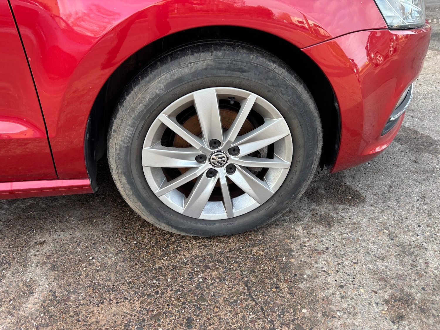 Used Volkswagen Polo 2015 for sale - 77155705: Photo 9