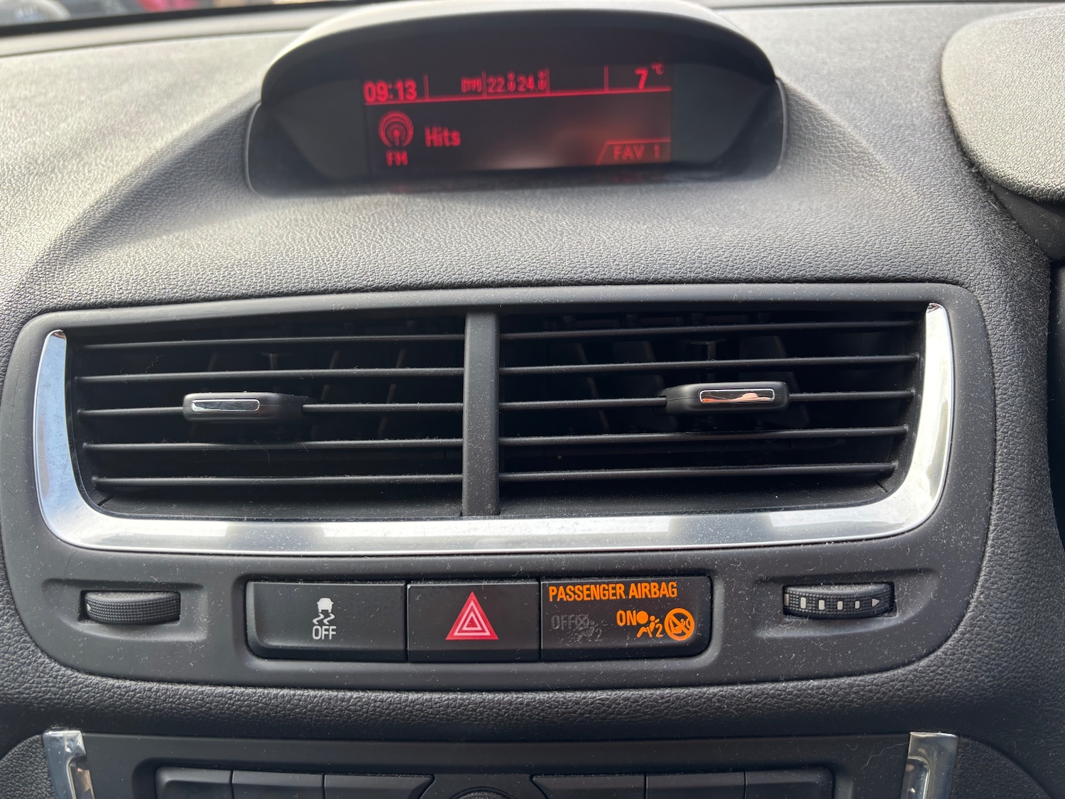 Used Vauxhall Mokka 2013 for sale - 77812790: Photo 26